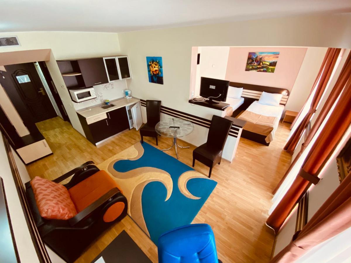 Hotel Zimbru ヤシ エクステリア 写真